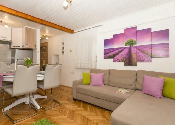 Apartamento Priska1700 *