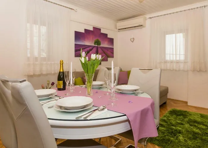 Apartamento Priska1700 *